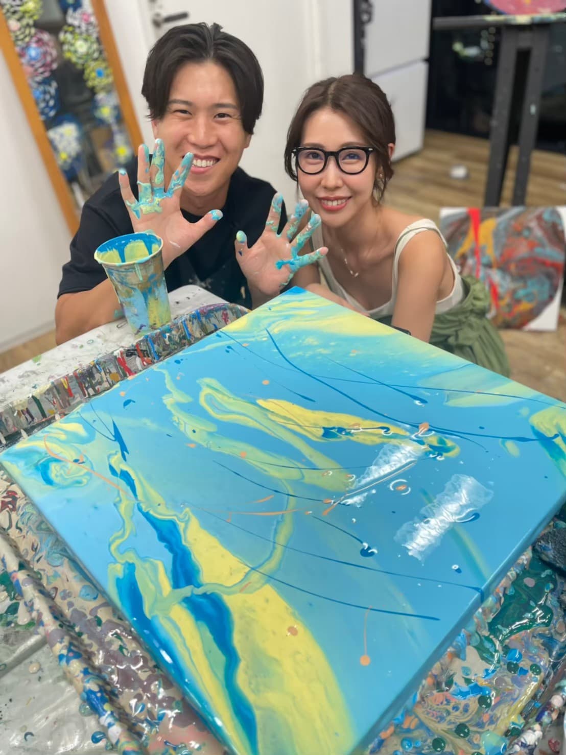 Round and choose canvas paint pour gift certificate
